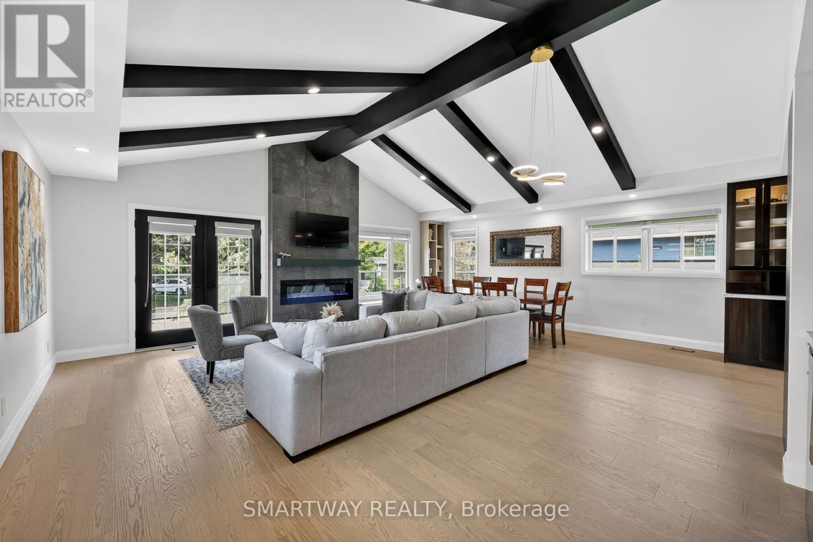 107 CAMPBELL CRESCENT - Image 11