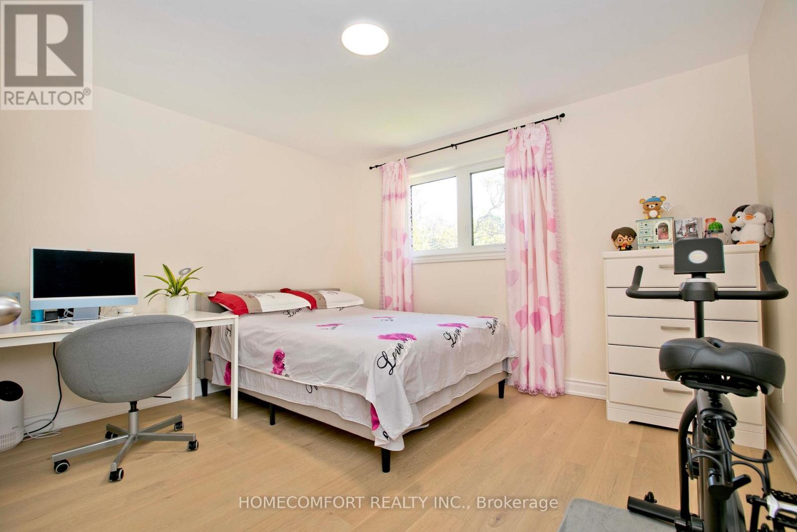 19 OLDBOROUGH CIRCLE - 14