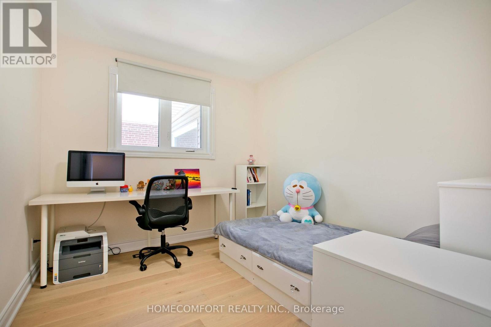 19 OLDBOROUGH CIRCLE - 16