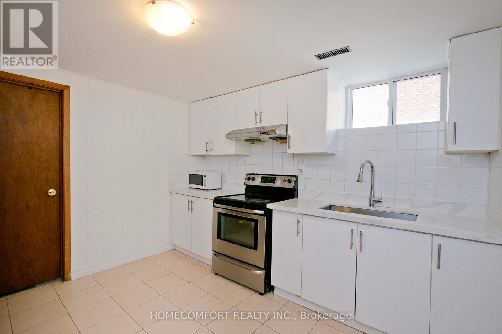 19 OLDBOROUGH CIRCLE - 20