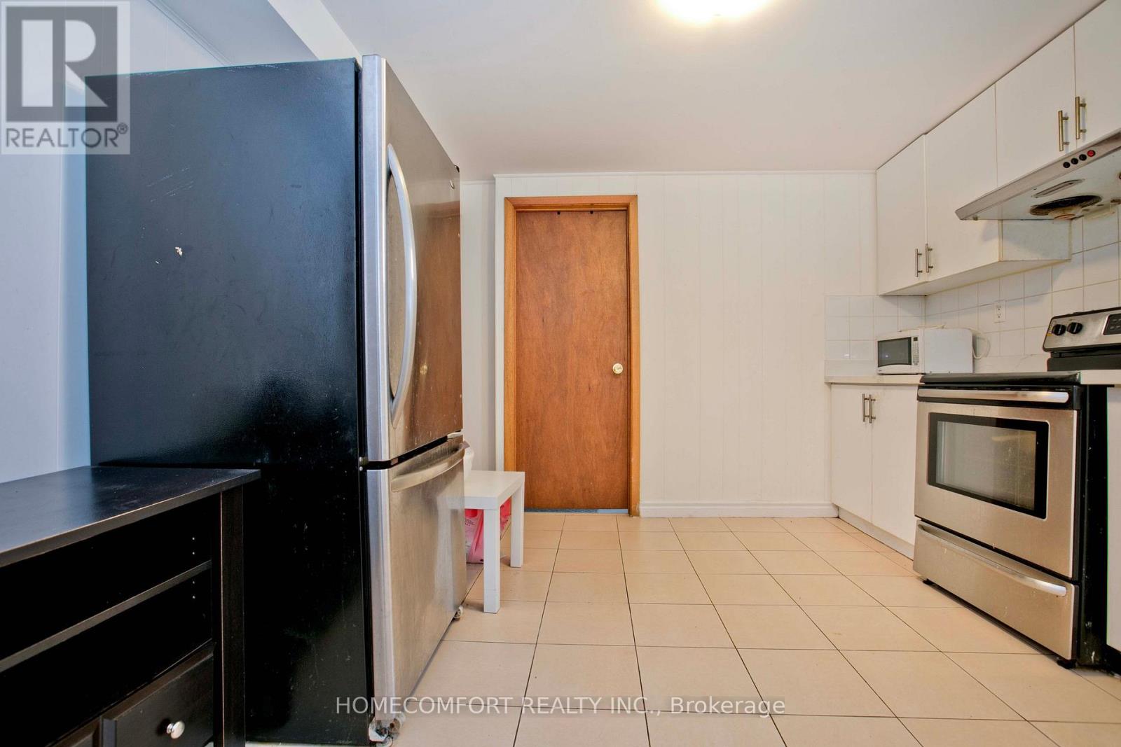 19 OLDBOROUGH CIRCLE - 21