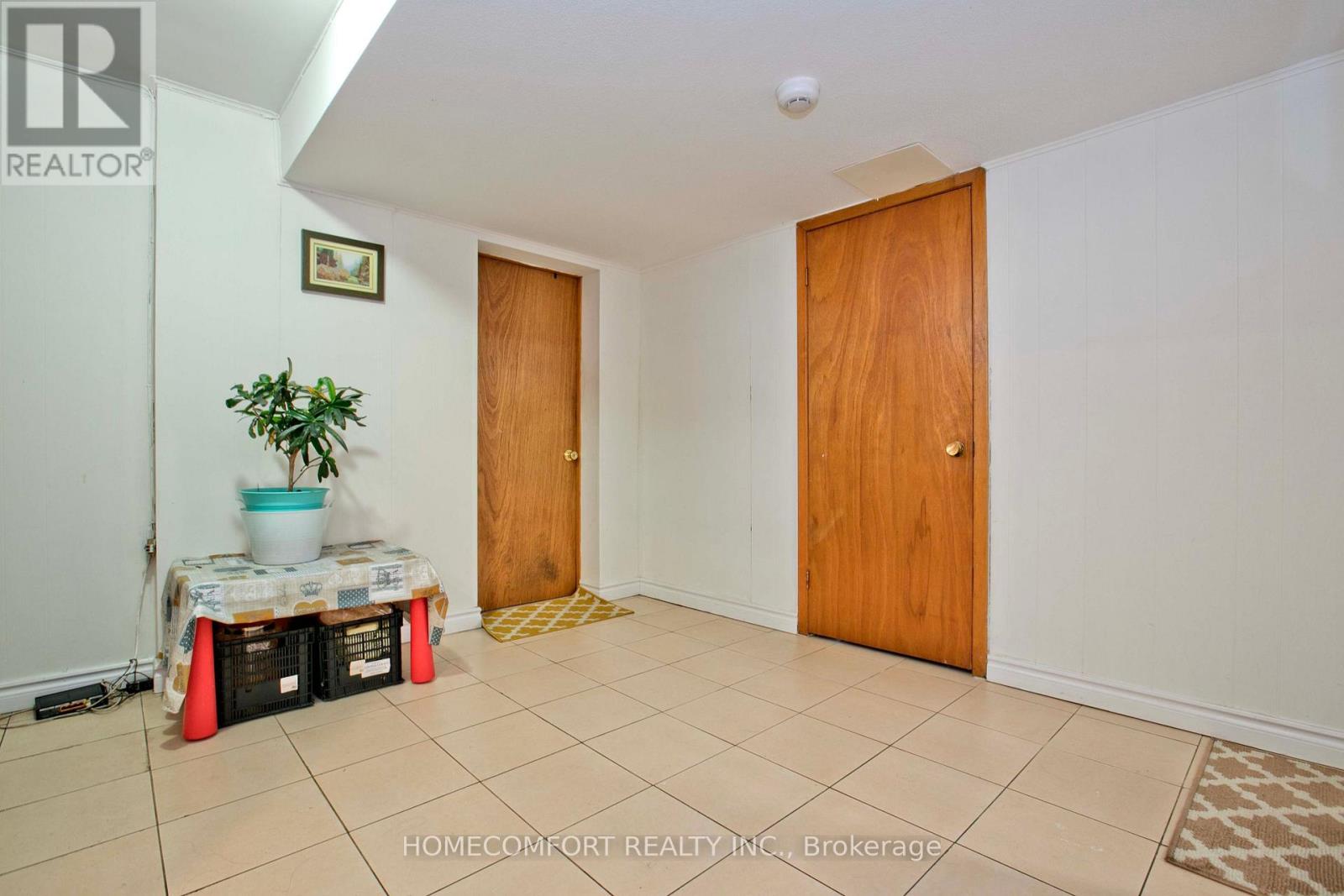 19 OLDBOROUGH CIRCLE - 22