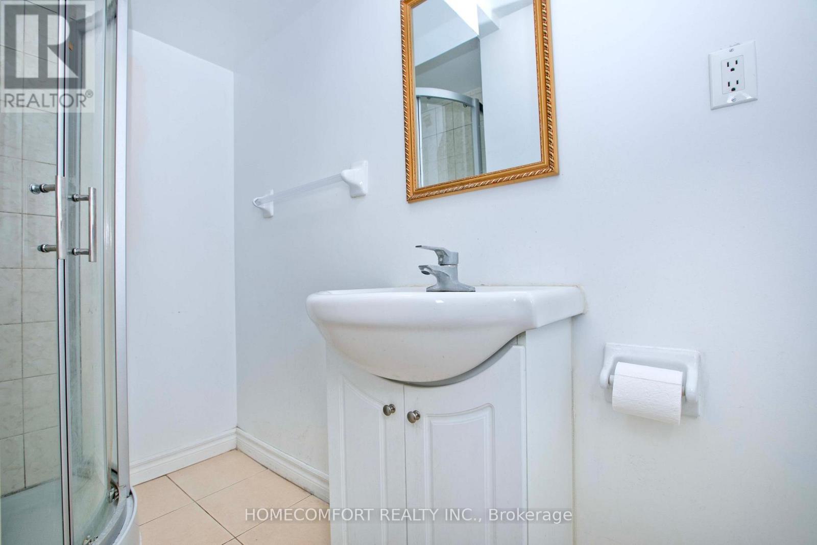 19 OLDBOROUGH CIRCLE - 28