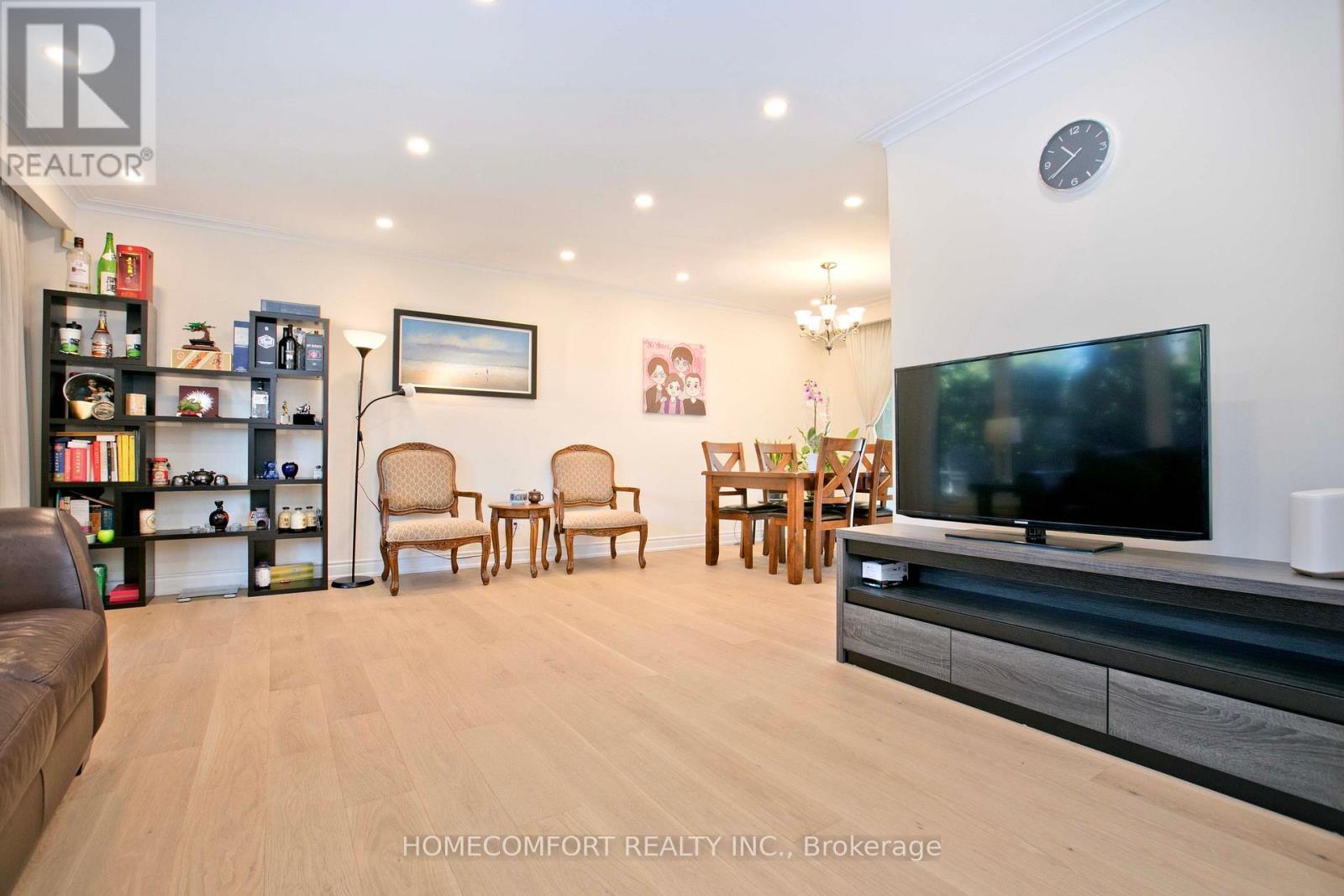 19 OLDBOROUGH CIRCLE - 3
