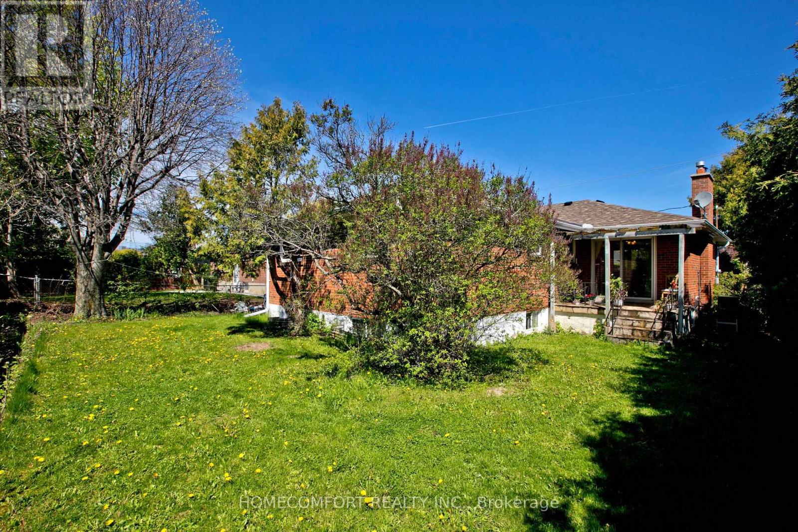 19 OLDBOROUGH CIRCLE - 35