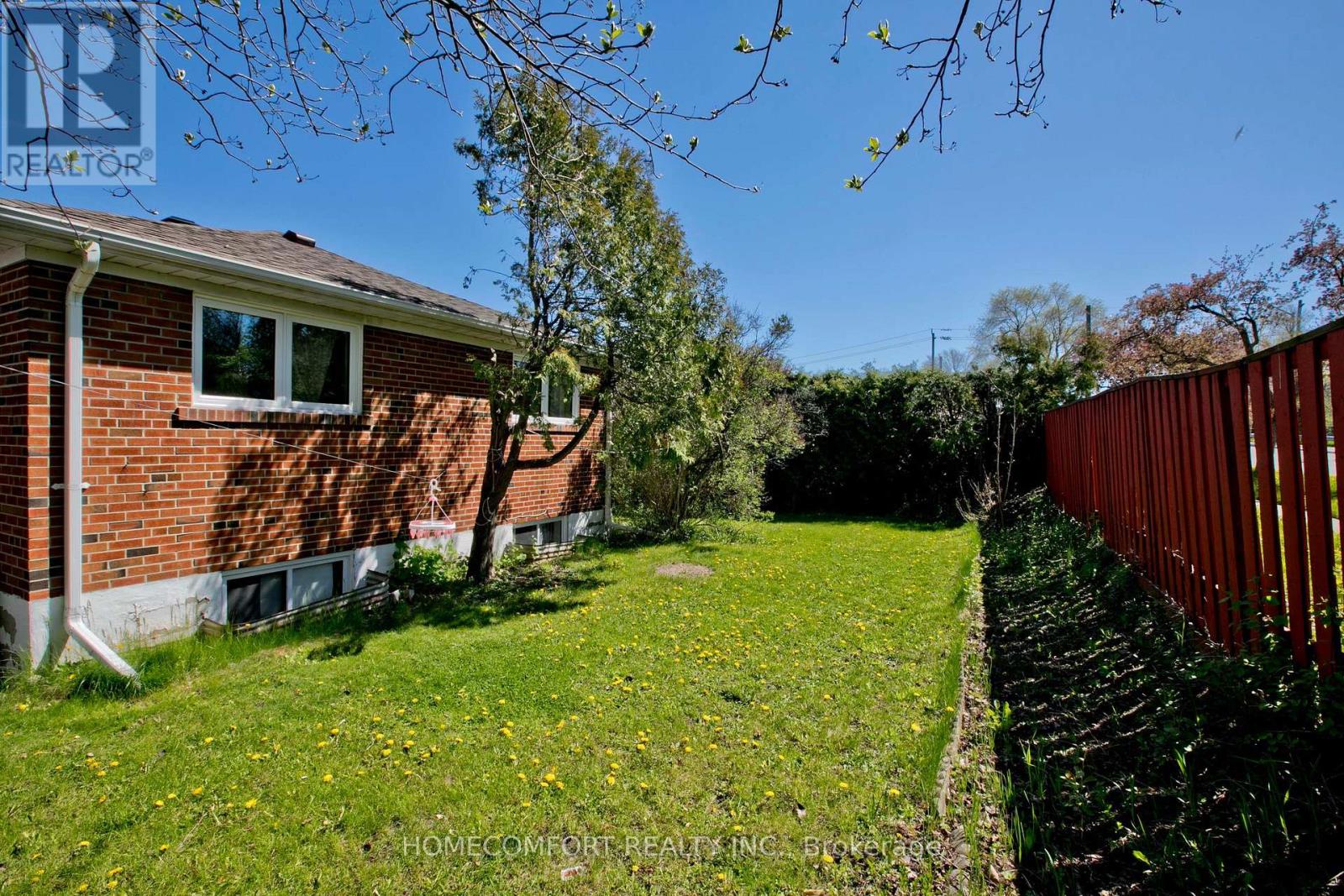 19 OLDBOROUGH CIRCLE - 36