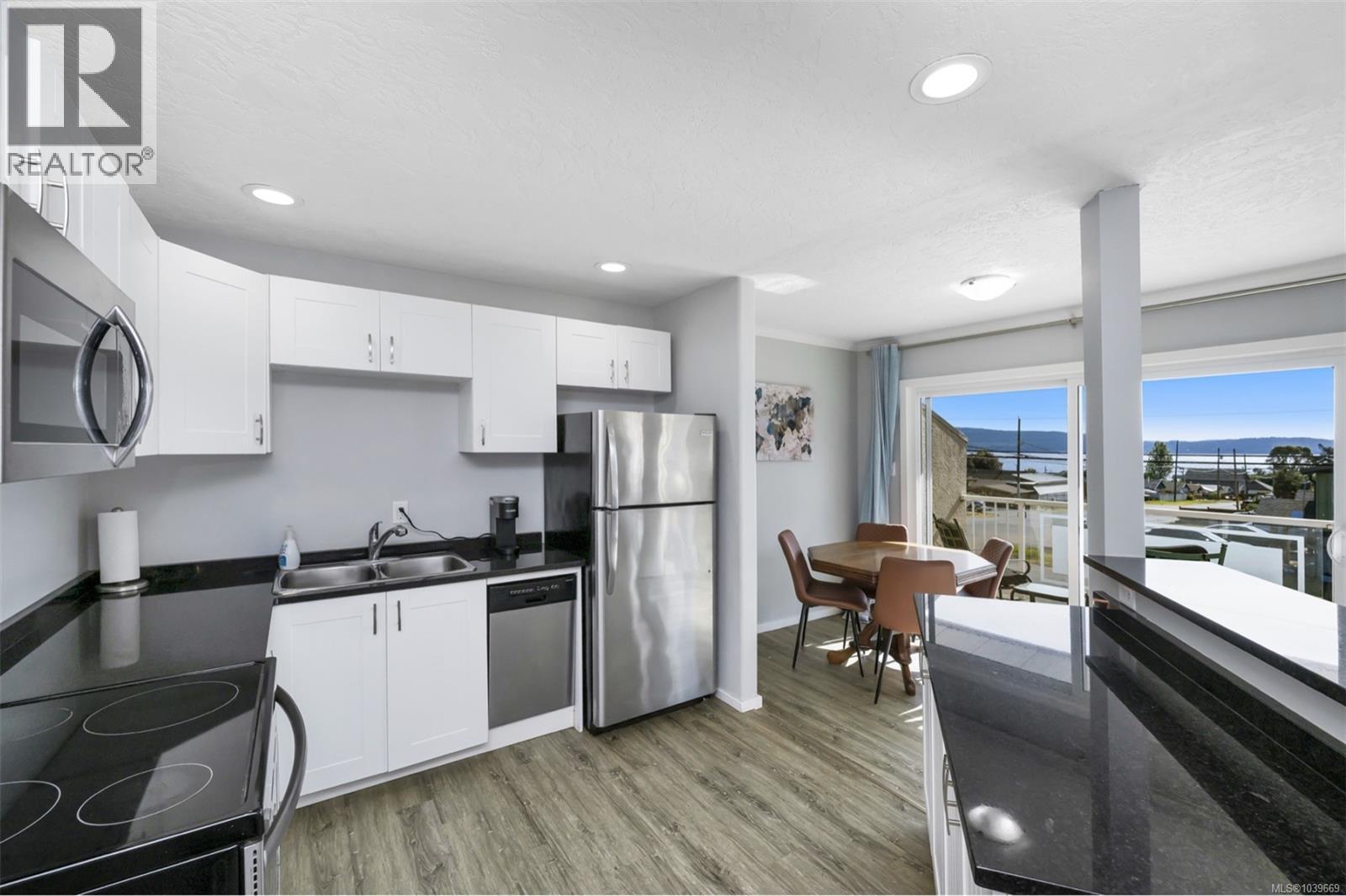 8108 Bertha St - 21