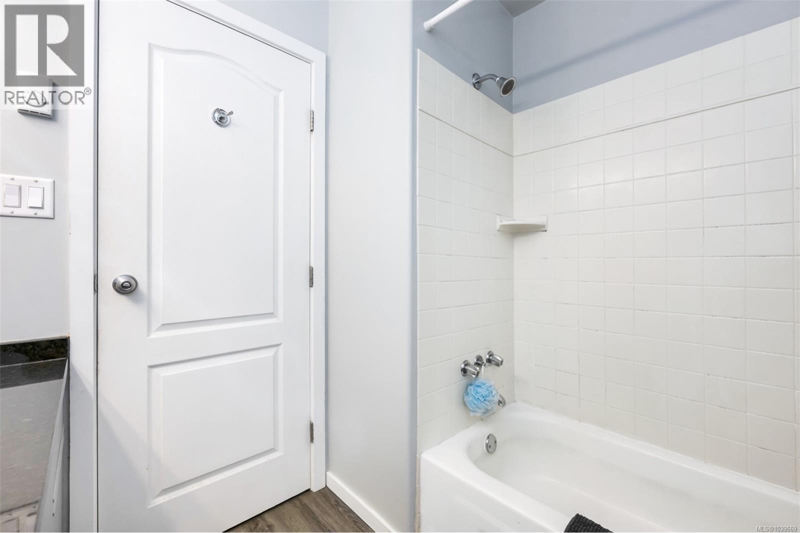 8108 Bertha St - 27