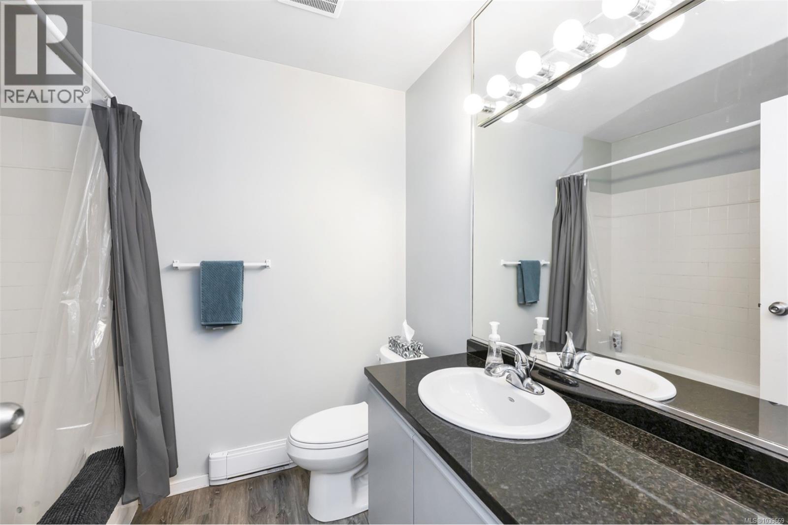 8108 Bertha St - 28