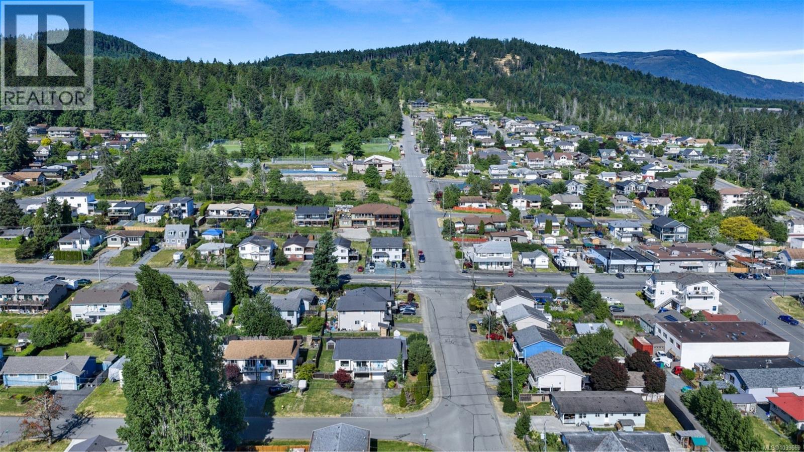 8108 Bertha St - 37