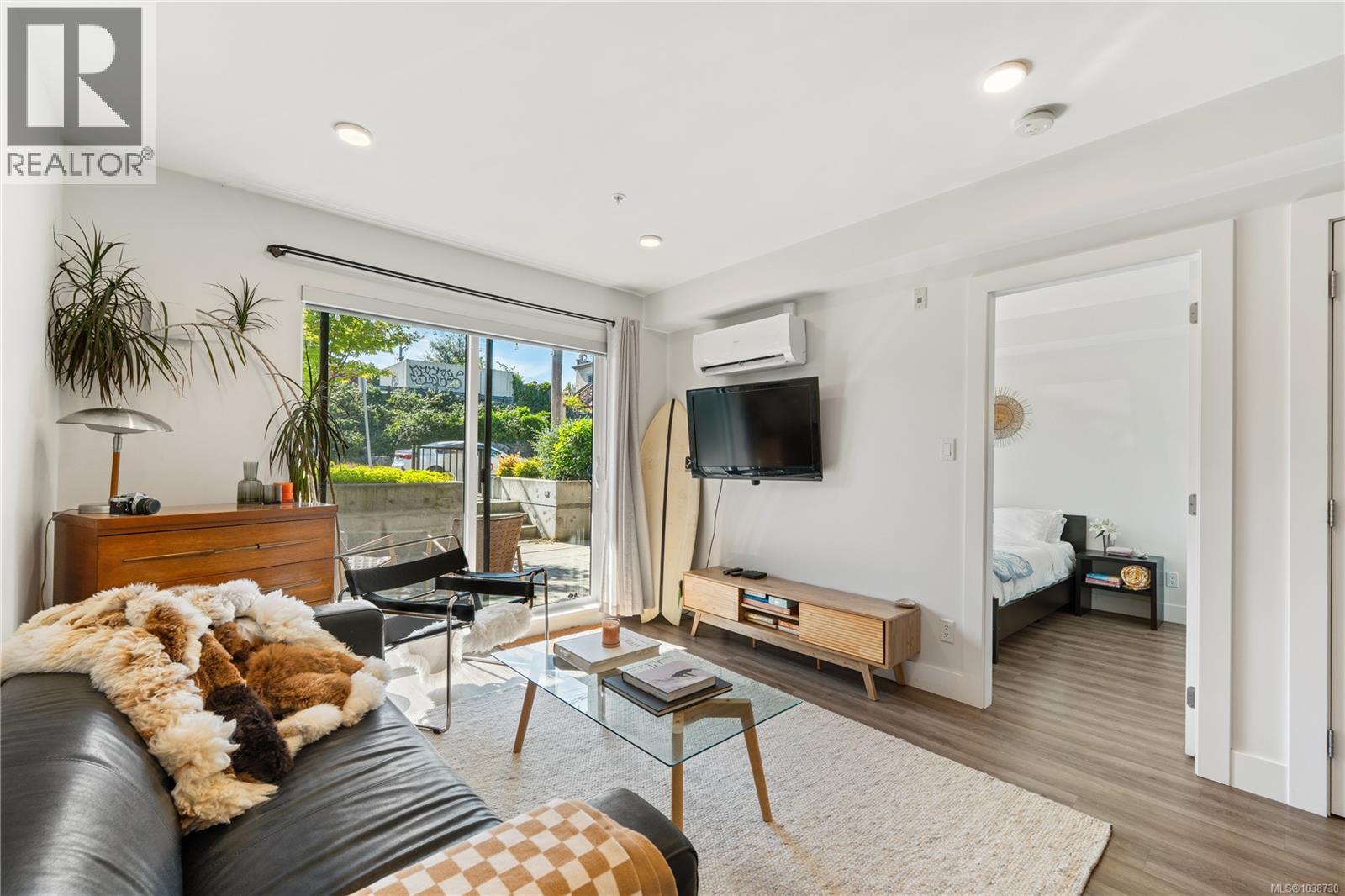 #102 135 Haliburton St - 22