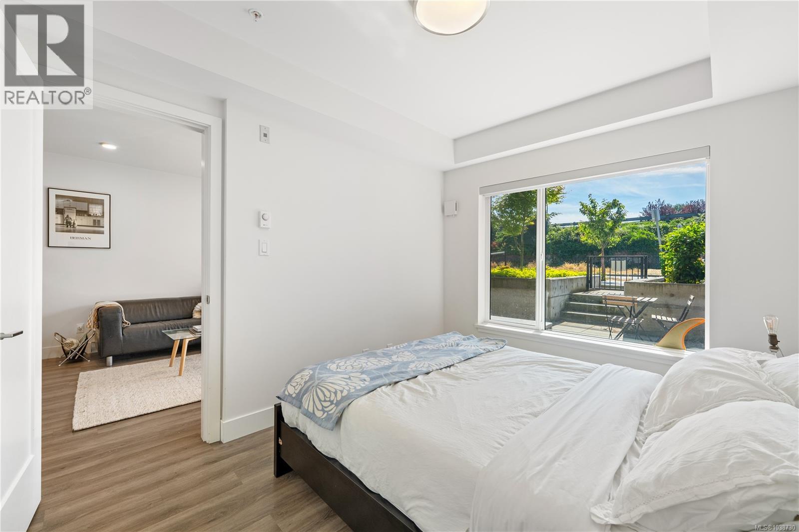 #102 135 Haliburton St - 23