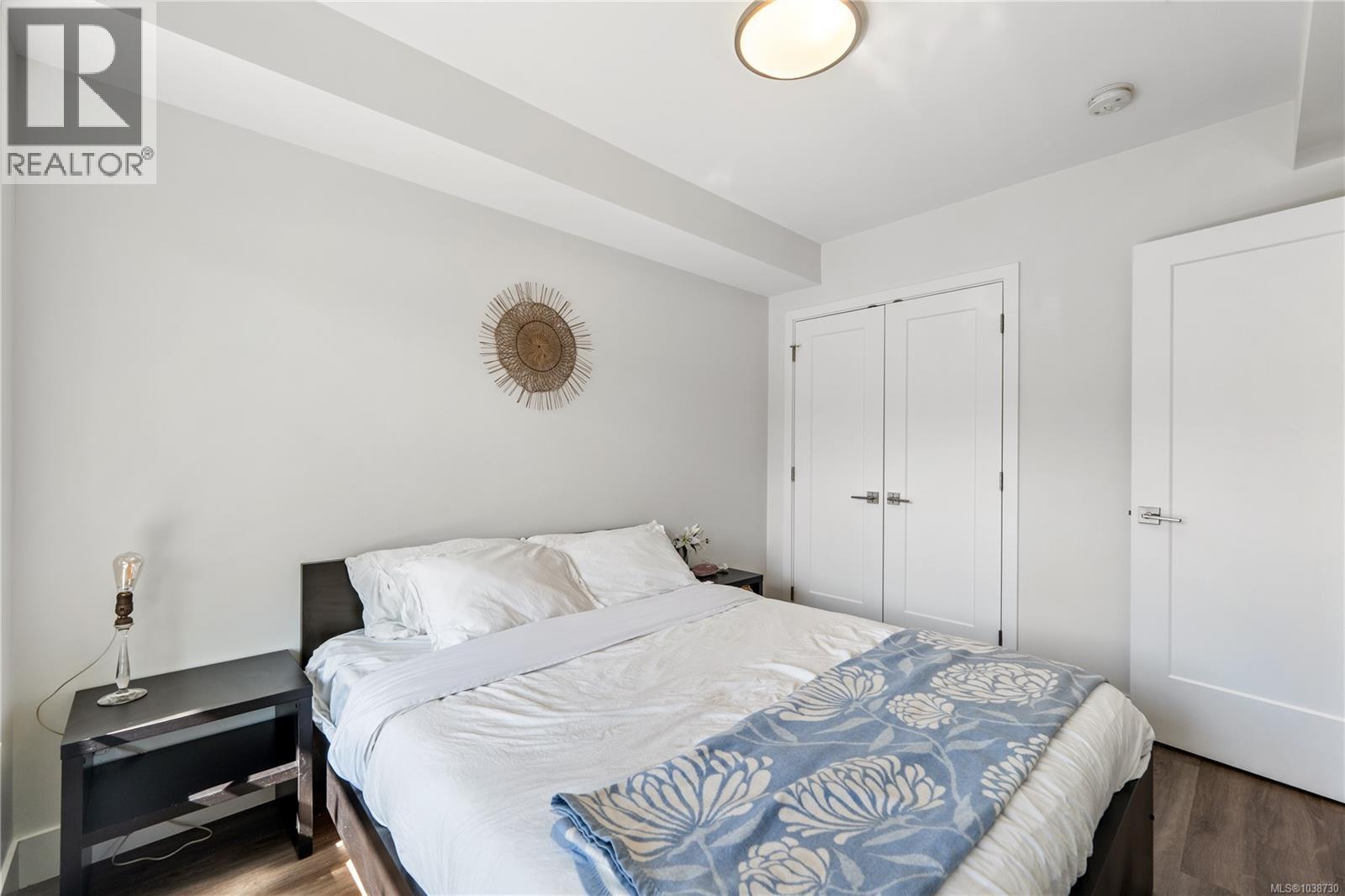 #102 135 Haliburton St - 28