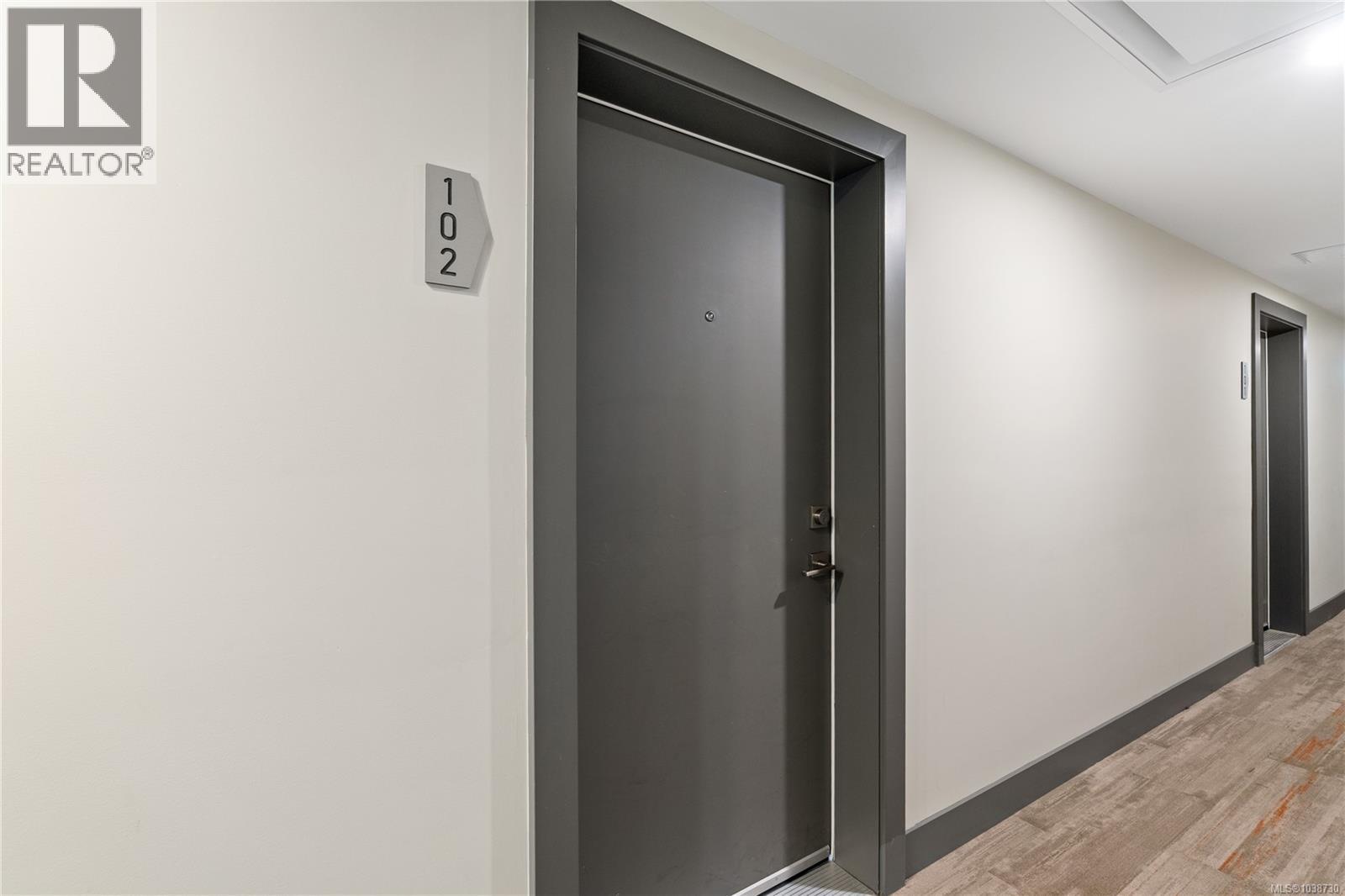 #102 135 Haliburton St - 51