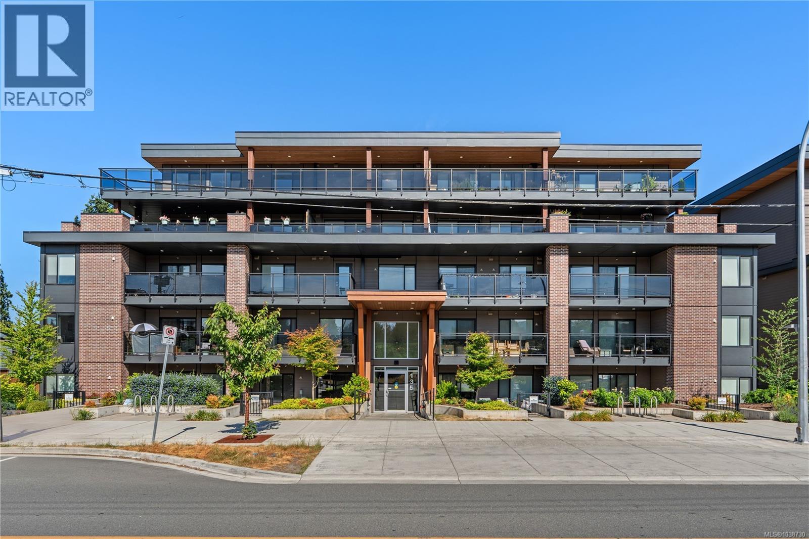 #102 135 Haliburton St - 9