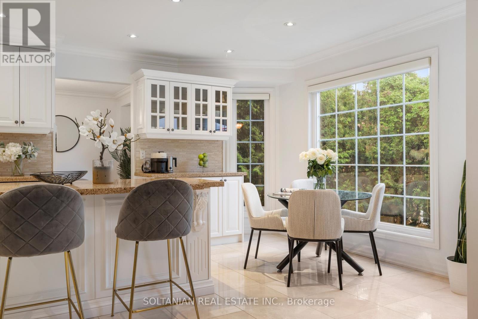 28 DUNVEGAN DRIVE - 11