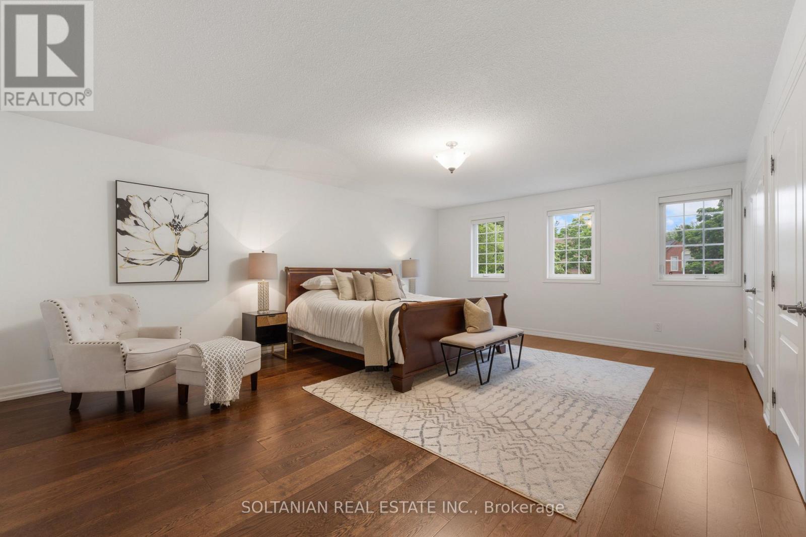 28 DUNVEGAN DRIVE - 21