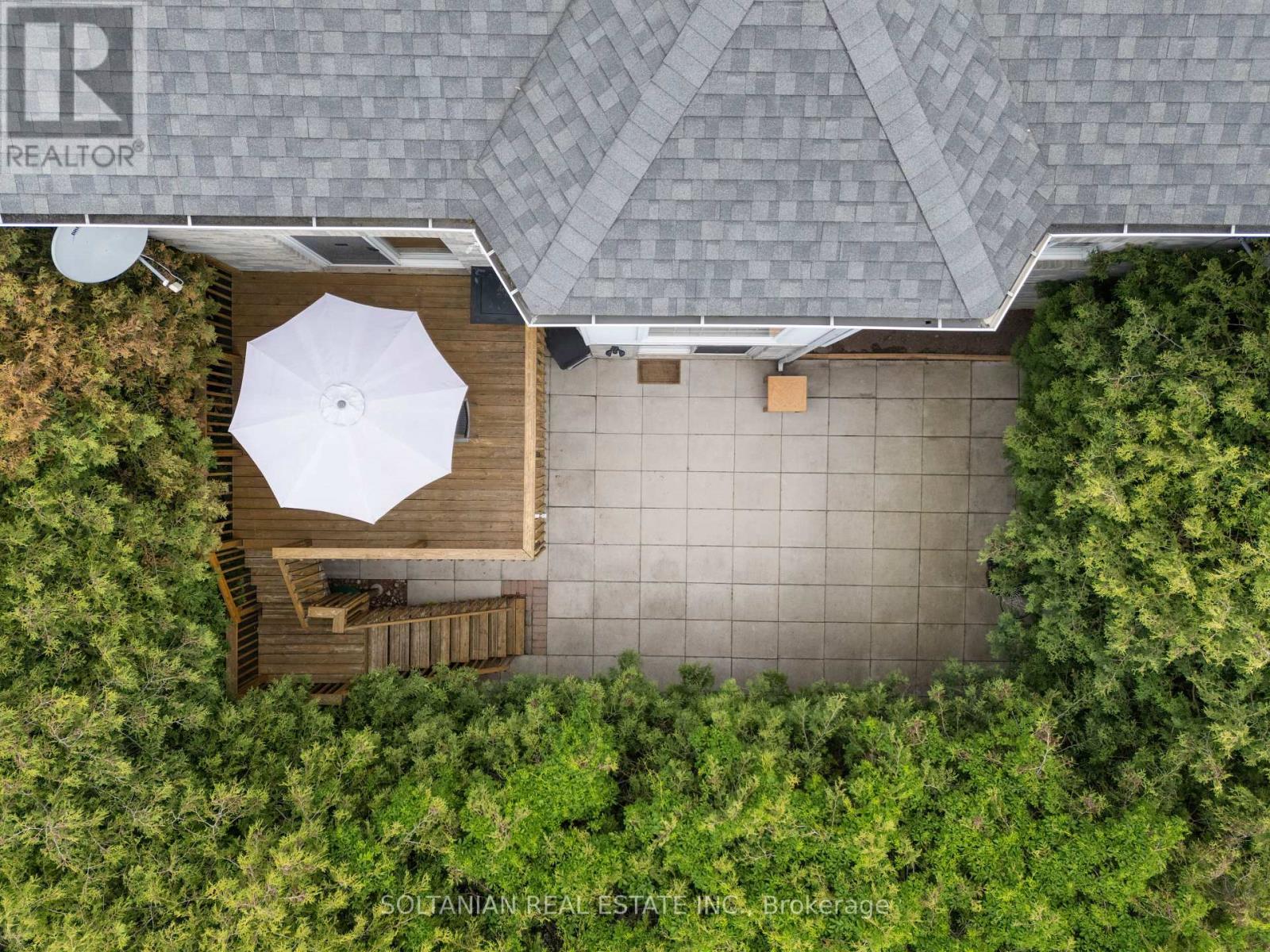 28 DUNVEGAN DRIVE - 41