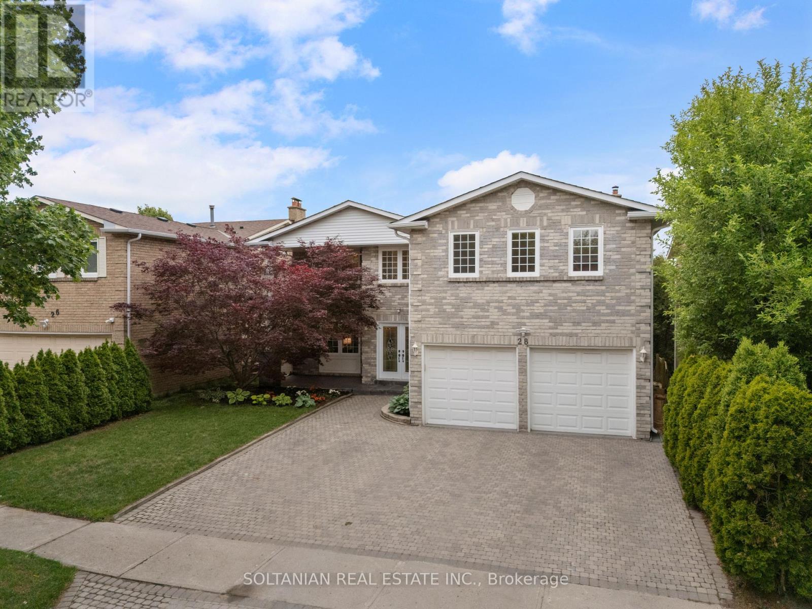 28 DUNVEGAN DRIVE - 44