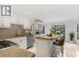 Bedroom 2 - 28 Dunvegan Drive, Richmond Hill, ON L4C6K1 Photo 10