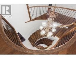 28 Dunvegan Drive, Richmond Hill, ON L4C6K1 Photo 19