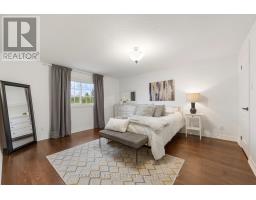 28 Dunvegan Drive, Richmond Hill, ON L4C6K1 Photo 26
