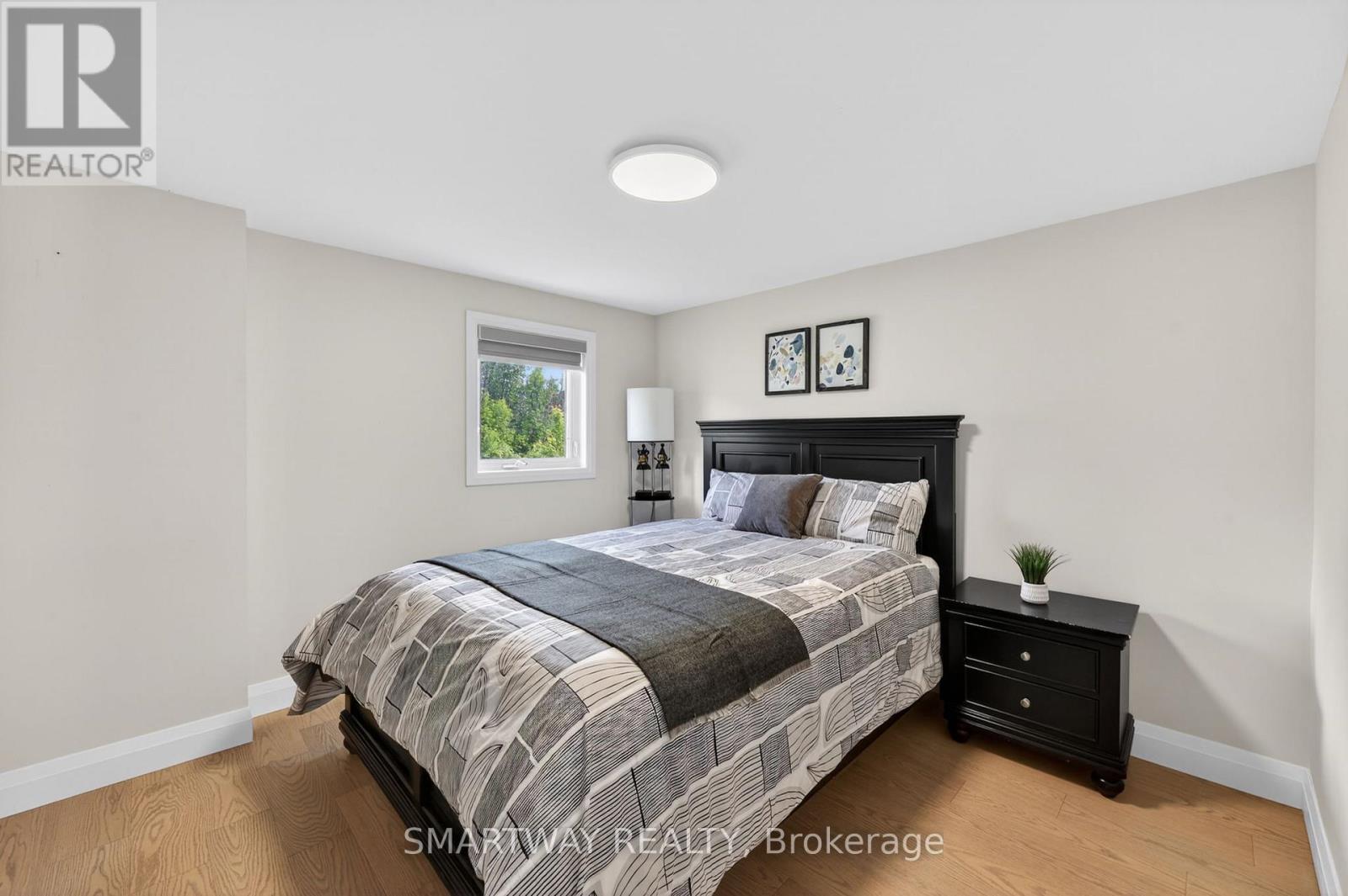 107 CAMPBELL CRESCENT - Image 29