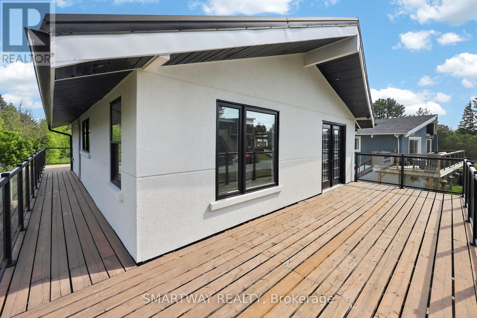 107 CAMPBELL CRESCENT - Image 40
