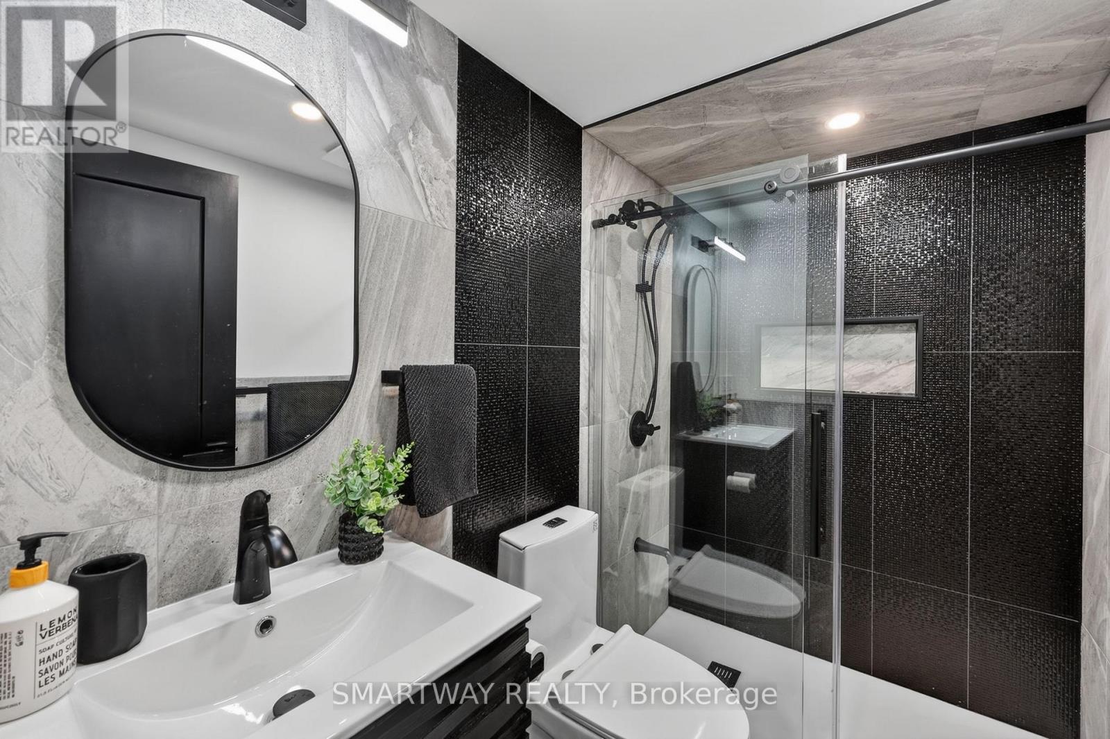 107 CAMPBELL CRESCENT - Image 34