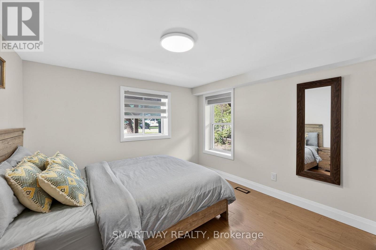 107 CAMPBELL CRESCENT - Image 30
