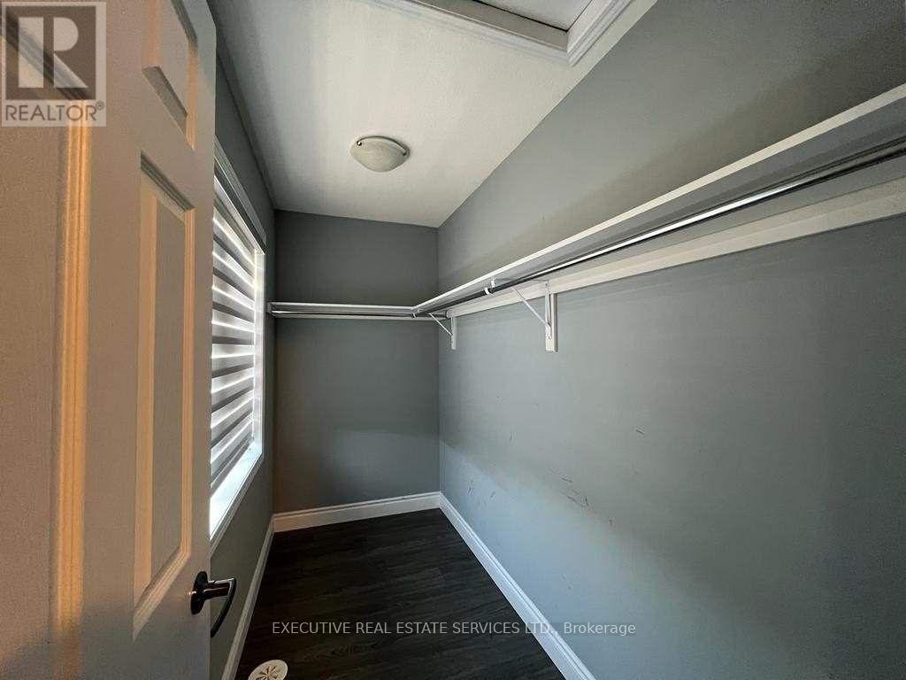 13 GOLDEN SPRINGS DRIVE - 10