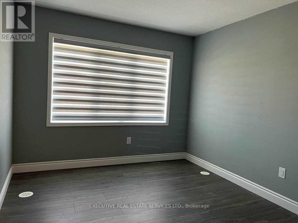 13 GOLDEN SPRINGS DRIVE - 12