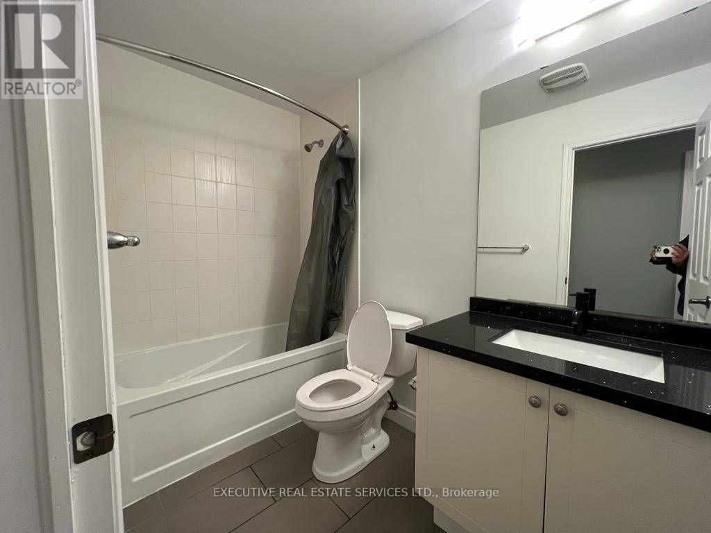 13 GOLDEN SPRINGS DRIVE - 15