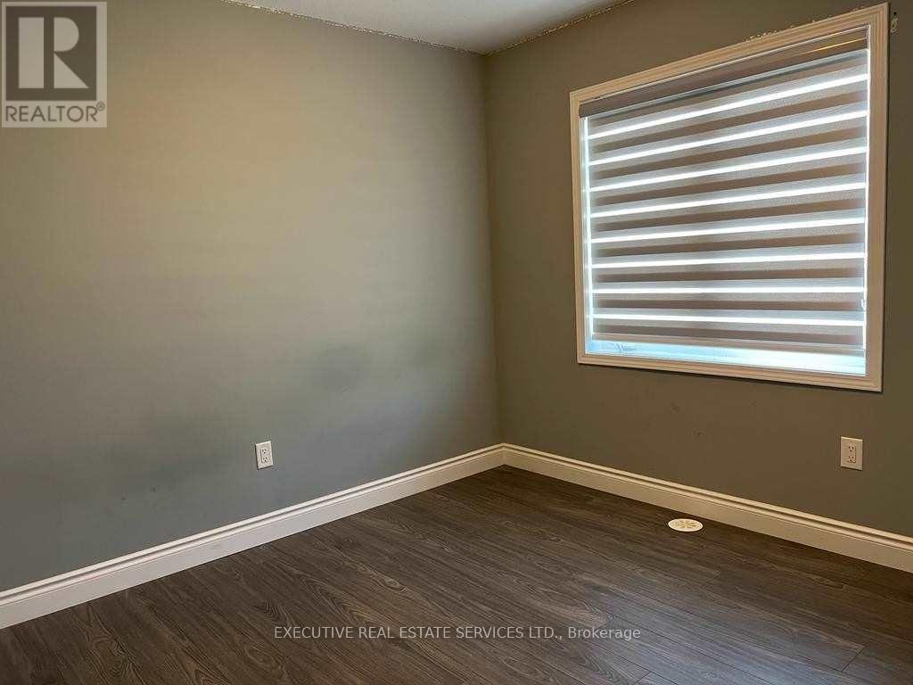13 GOLDEN SPRINGS DRIVE - 16