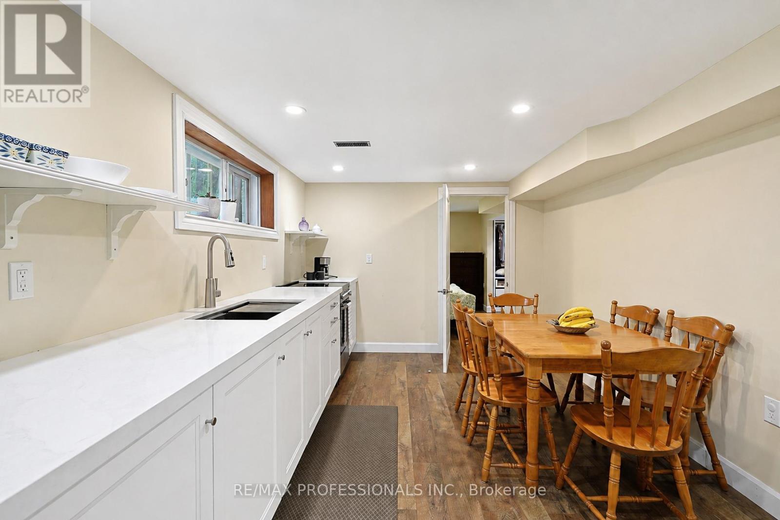 3 EMBERS DRIVE - 28