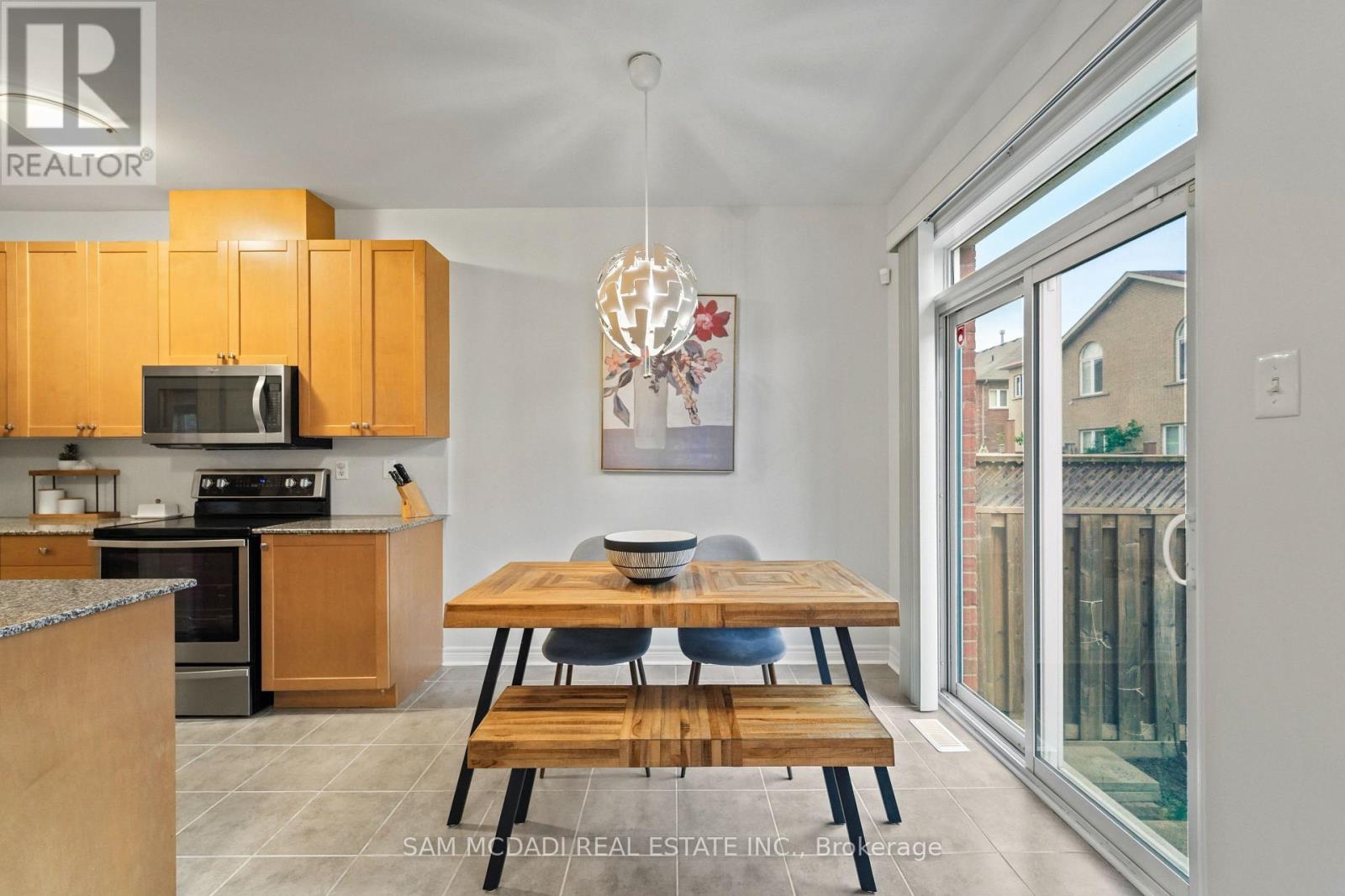 891 OASIS DRIVE - 11