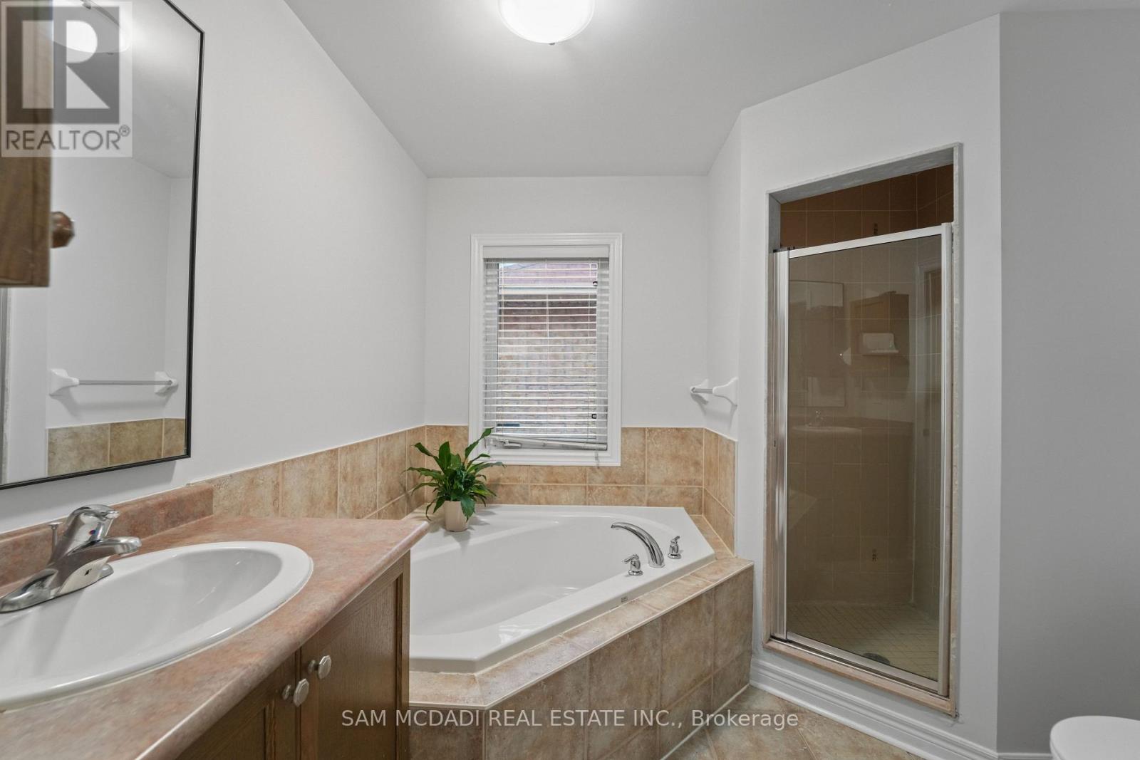 891 OASIS DRIVE - 16