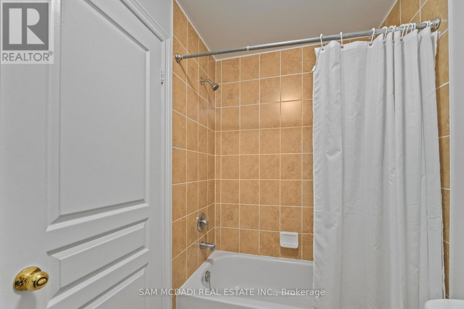 891 OASIS DRIVE - 23