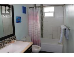 304 5th  Nw Street, Nakusp, BC V0G1R0 Photo 19