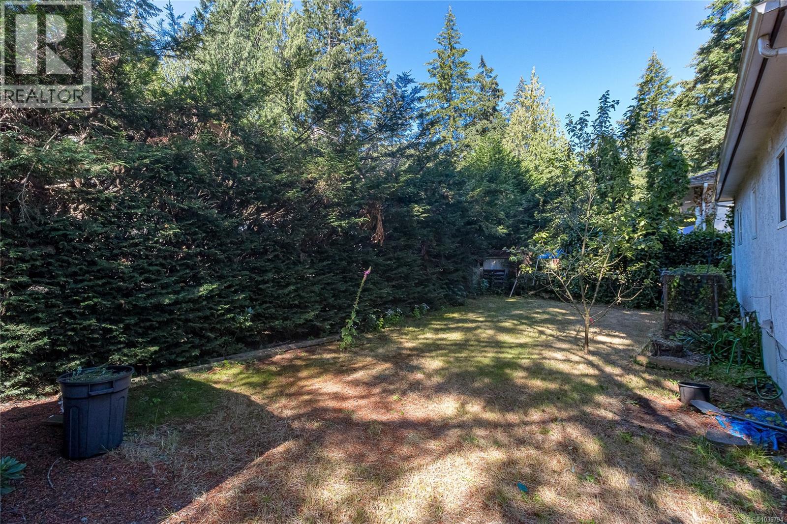 2433 Sooke Rd - 24