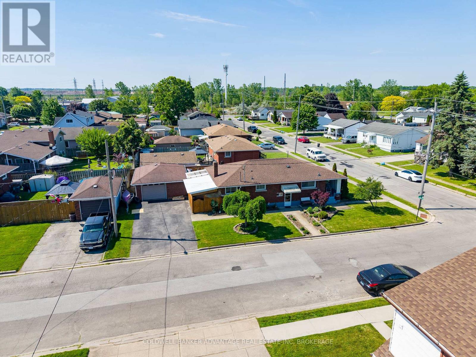 813 HARRIET STREET - 1