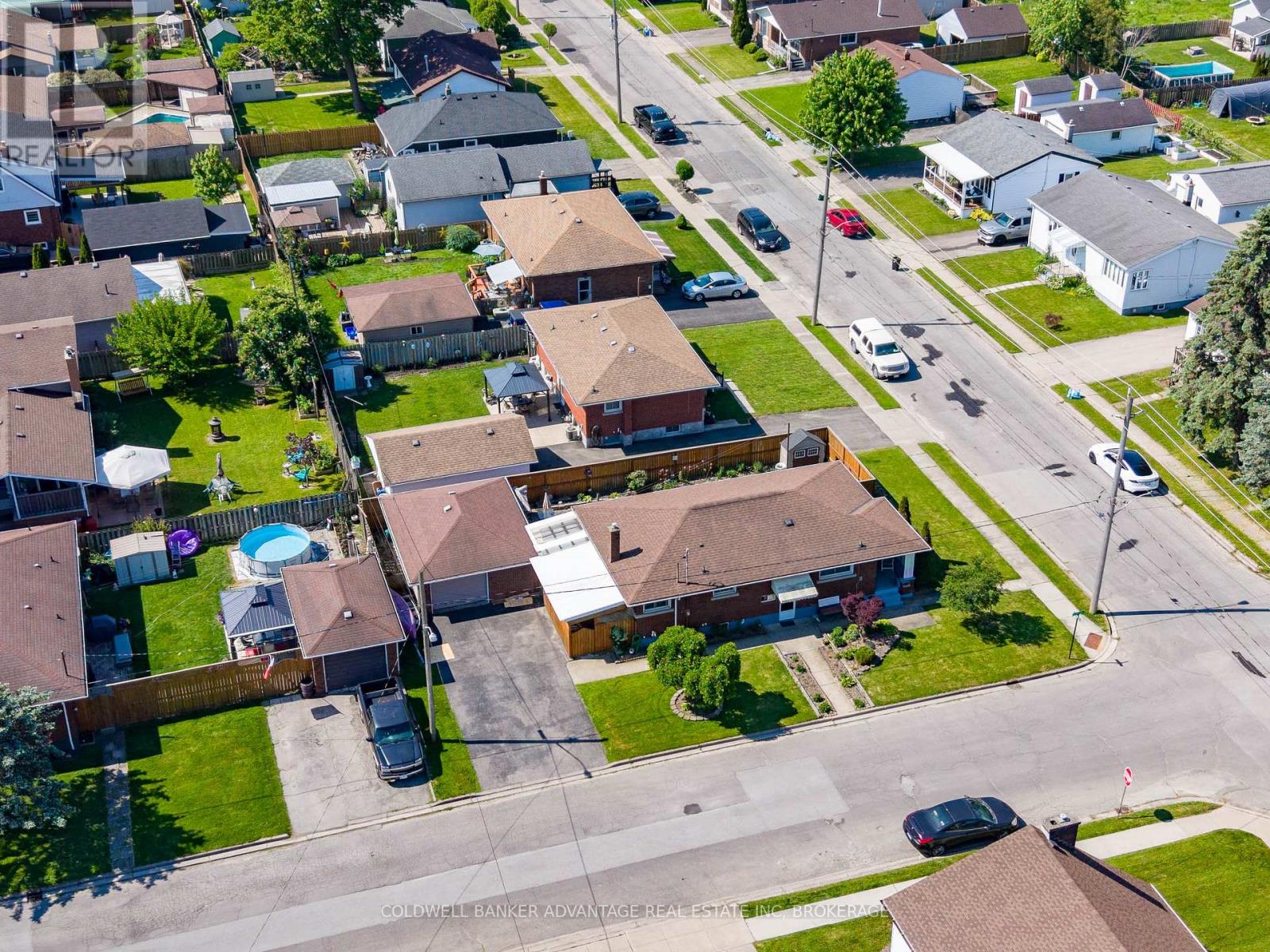 813 HARRIET STREET - 30