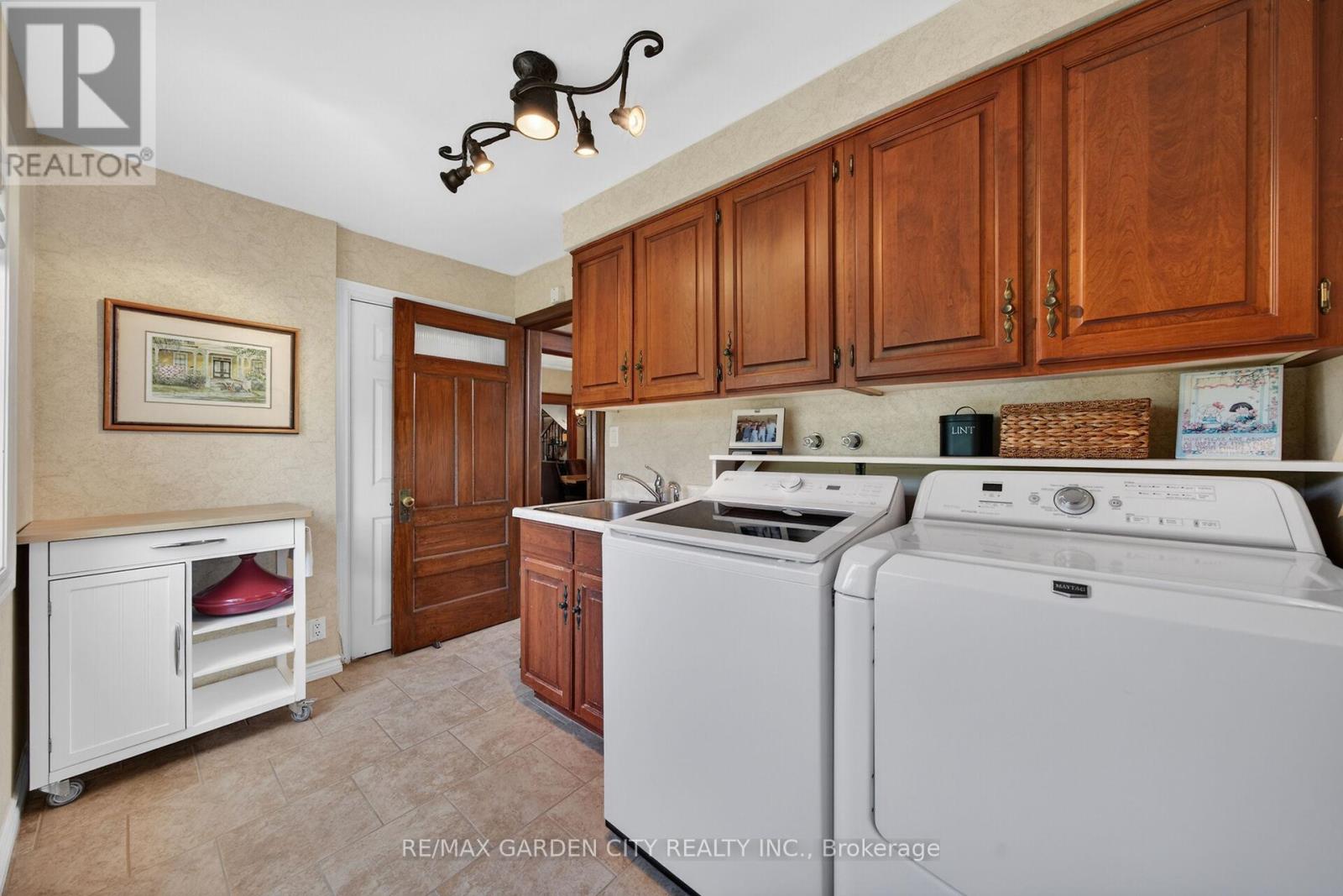 24-26 MAPLE AVENUE - 29