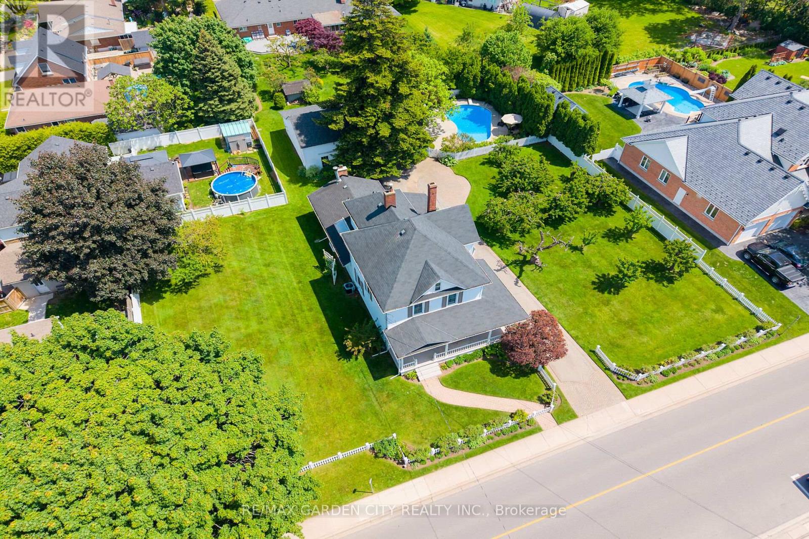 24-26 MAPLE AVENUE - 3