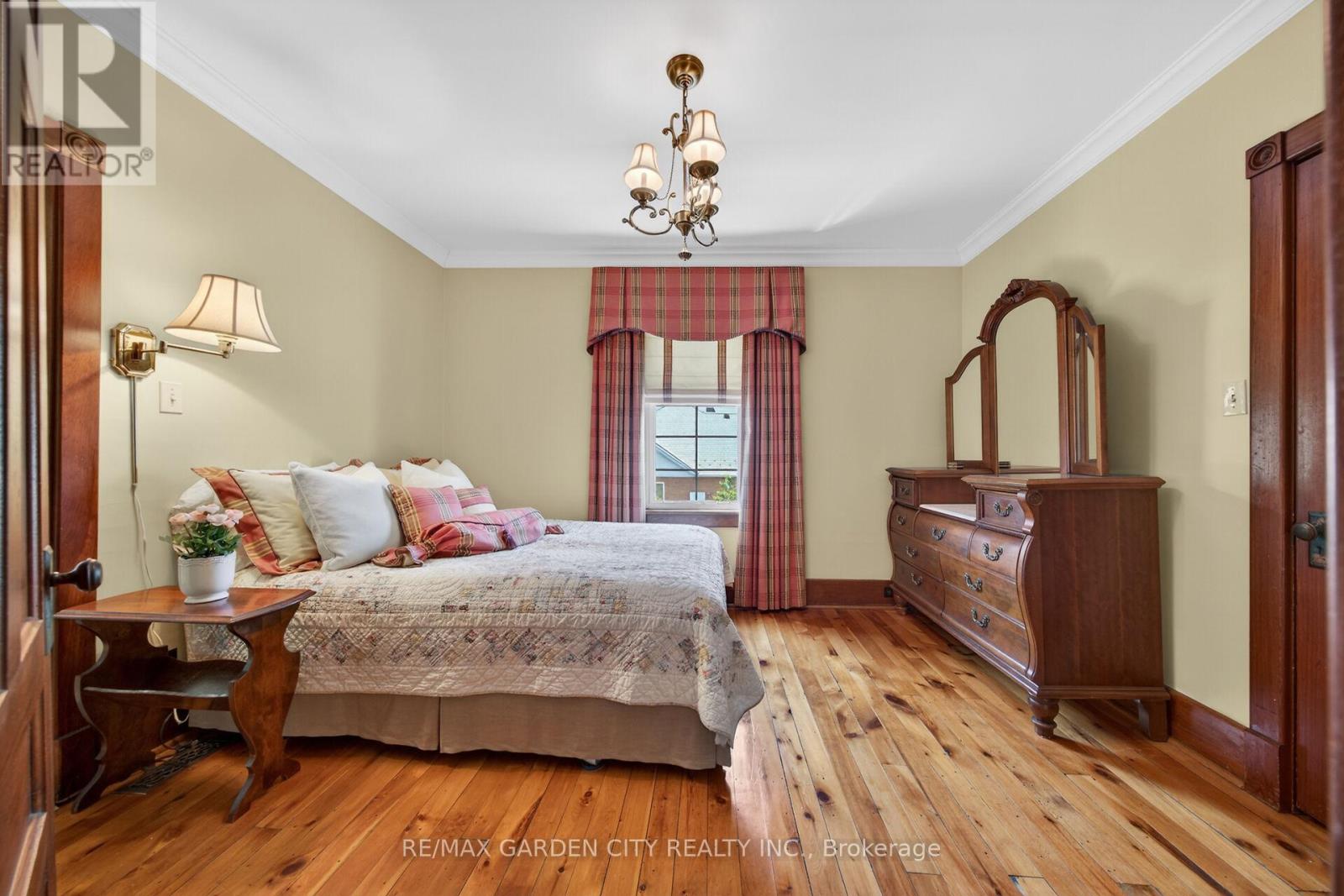 24-26 MAPLE AVENUE - 34
