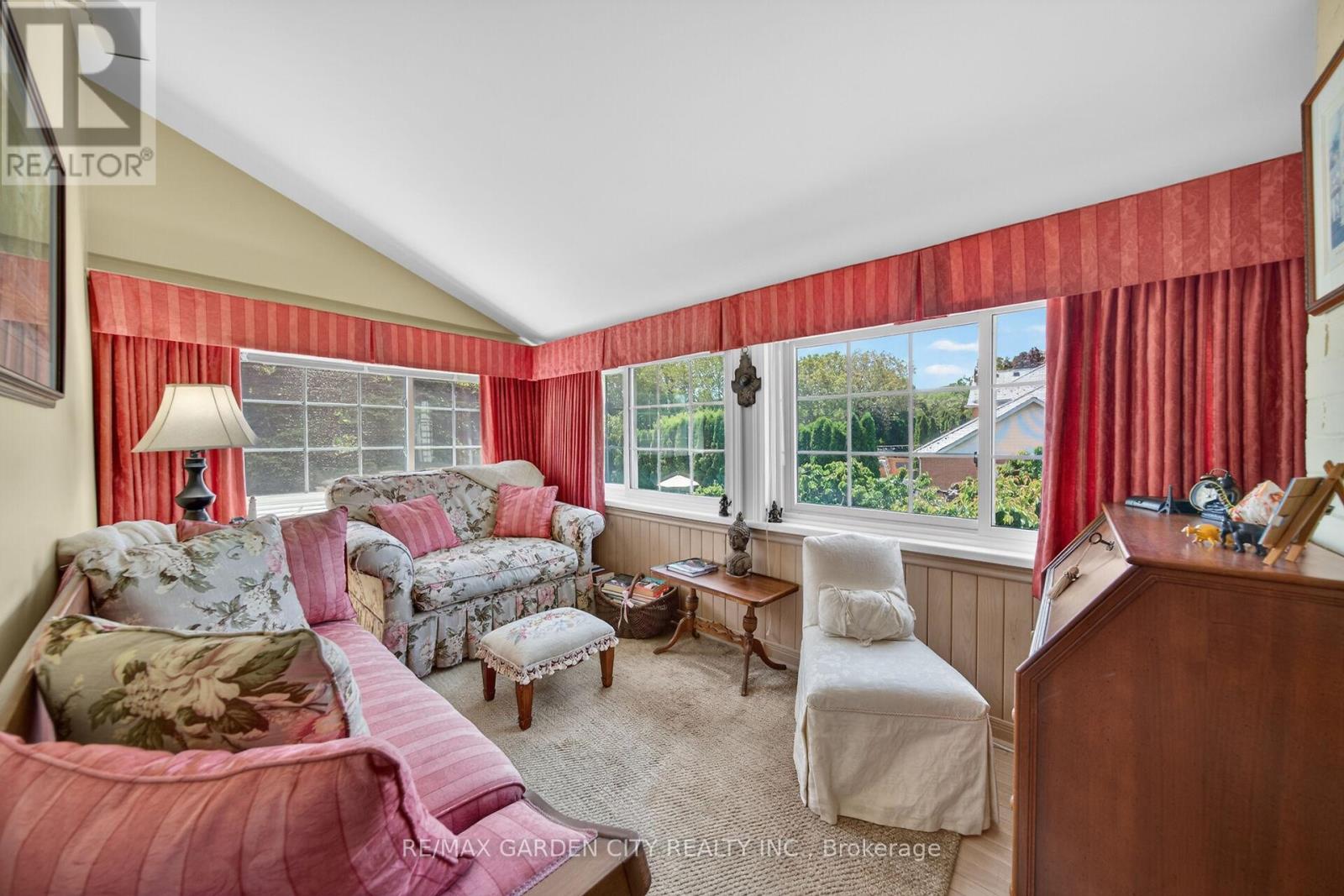 24-26 MAPLE AVENUE - 37