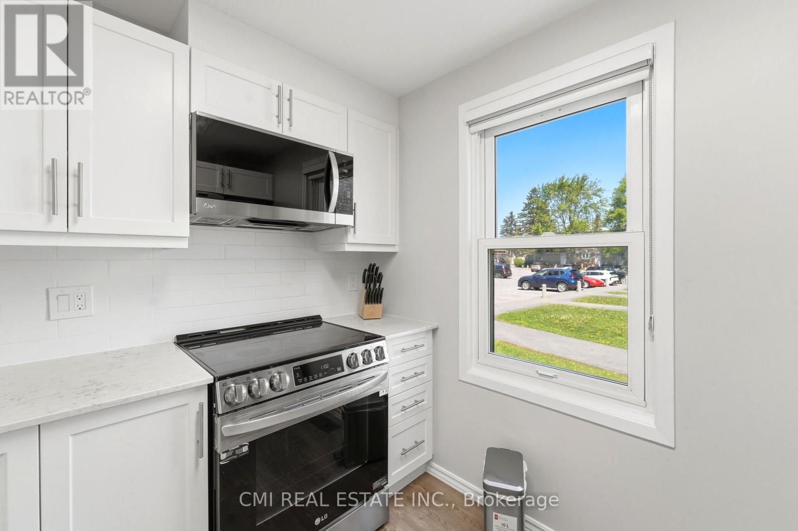 3 Bed, 2 Bath House for Sale in Ottawa – B – 1765 LAMOUREUX DRIVE, Ottawa – MLS# X13417150 - Image 19