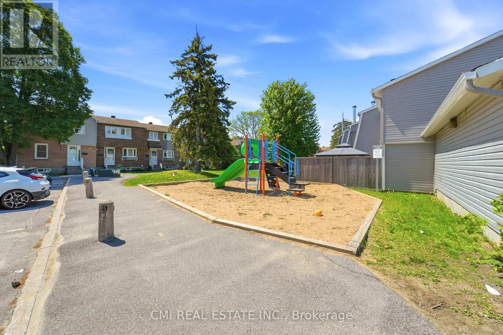 3 Bed, 2 Bath House for Sale in Ottawa – B – 1765 LAMOUREUX DRIVE, Ottawa – MLS# X13417150 - Image 47