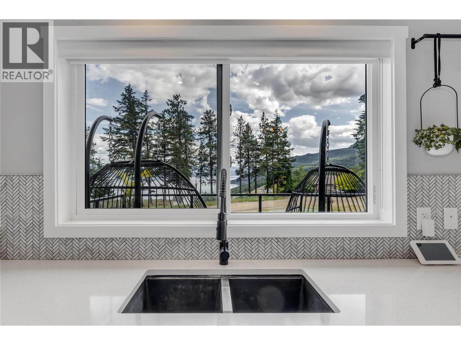 7210 Dunwaters Road, Kelowna