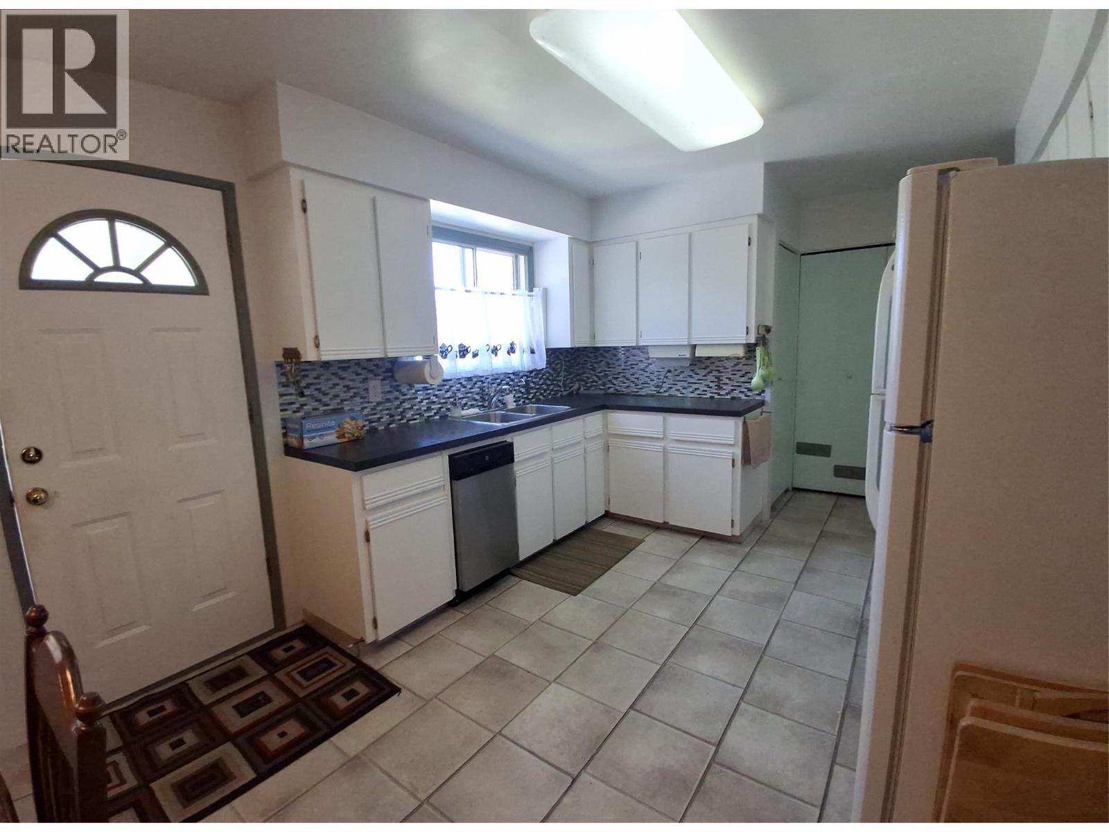 1204 Second Avenue - 2